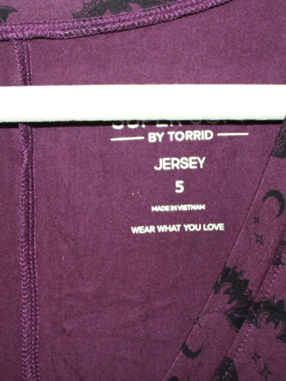NWT Torrid, super soft, "BATS" tunic, purple and black, 5X(28W) CUTE! - Picture 2 of 8